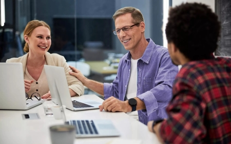 Strategic Decision-Making: The Role of Displays in Meetings