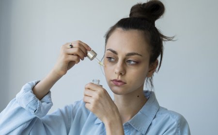 The Role of Phenoxyethanol in Modern Skincare Formulations