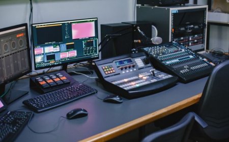 How Lighting Crews in Dallas Sync Color, Motion, and Audio for Impactful Events