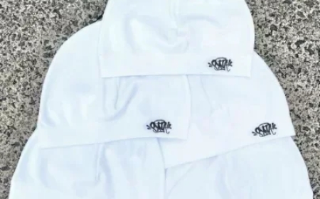 Syna Skull Cap: A Streetwear Essential from the Heart of Urban Culture